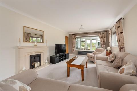 3 bedroom detached house for sale, Maydowns Road, Chestfield, Whitstable