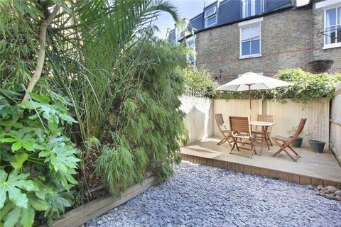 2 bedroom flat for sale, Yukon Road, Clapham South, London