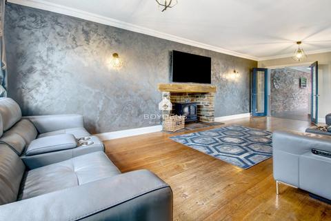 undefined, London Road, Colchester CO6