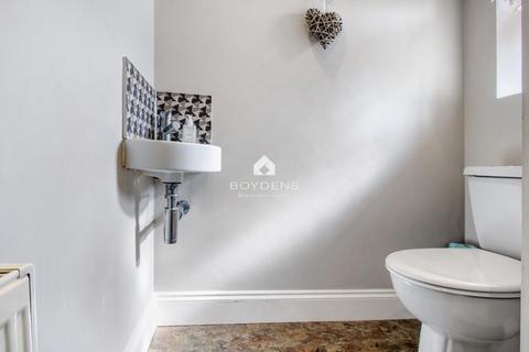 undefined, London Road, Colchester CO6