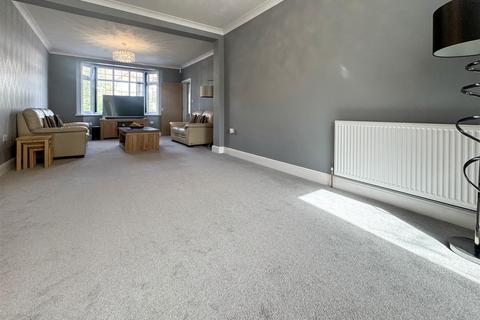 64 Argyle Avenue, Hounslow, TW3 2LF