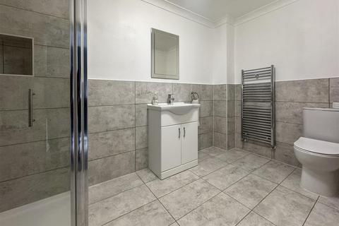 64 Argyle Avenue, Hounslow, TW3 2LF
