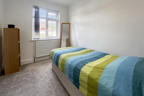 64 Argyle Avenue, Hounslow, TW3 2LF