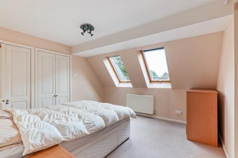 3 bedroom flat for sale, Barrowgate Road, Chiswick, London