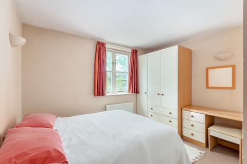 3 bedroom flat for sale, Barrowgate Road, Chiswick, London