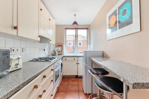 3 bedroom flat for sale, Barrowgate Road, Chiswick, London