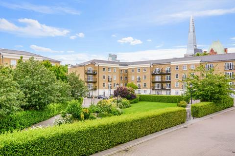 2 bedroom flat for sale, Russell Lodge, 22 Spurgeon Street