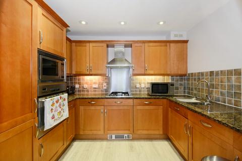 2 bedroom flat for sale, Russell Lodge, 22 Spurgeon Street