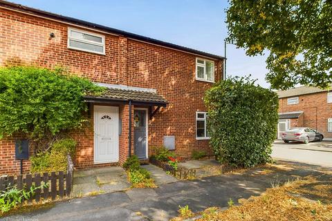14 Gosforth Court, Nottingham, NG2 2JJ