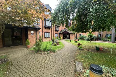 1 bedroom flat for sale, Windsor Close HA6