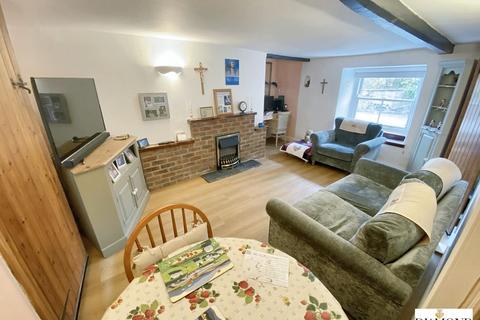 2 bedroom cottage for sale, Tiverton Road, Cullompton