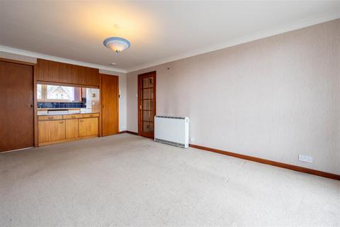 2 bedroom flat for sale, Muirton Place, Perth