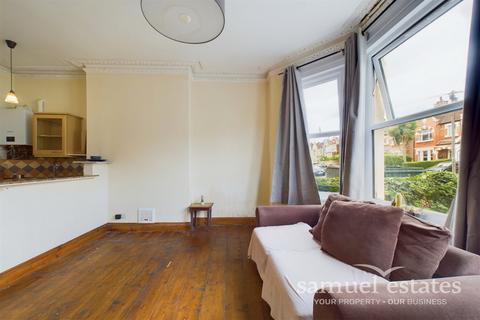 1 bedroom flat for sale, Gleneagle Road, Streatham, London, SW16