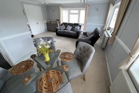 2 bedroom park home for sale, London Road, Buckland, Faversham, Kent