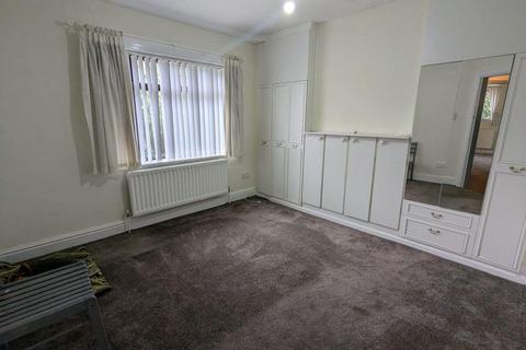 2 bedroom detached bungalow for sale, Marley Close, Bradford, BD8 0LS