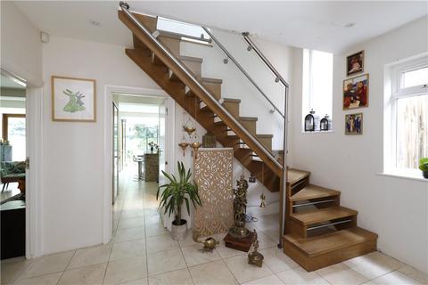 15 Ridgway Place, London, SW19 4EW