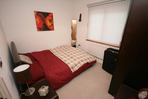 2 bedroom apartment to rent, Lake House, Ellesmere Street, Manchester M15