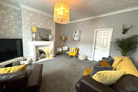 743 Ripponden Road, Oldham, OL1 4SG