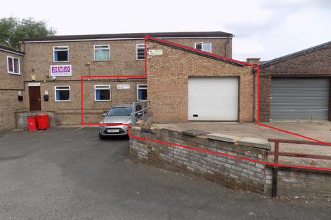 Industrial unit to rent, Sanders Road, Finedon Road Industrial Estate, Wellingborough, NN8