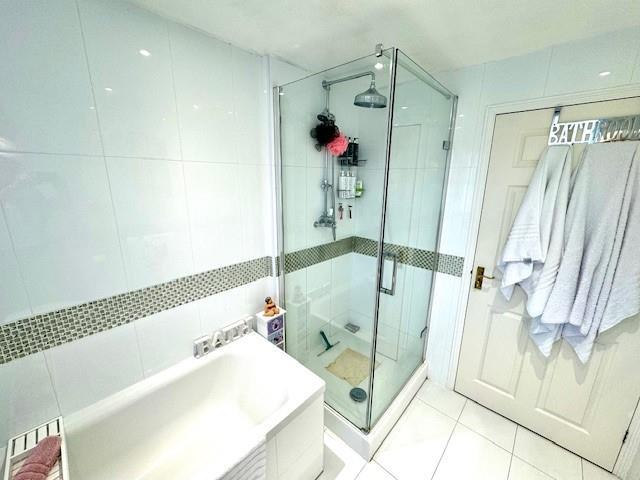 Modern bathroom