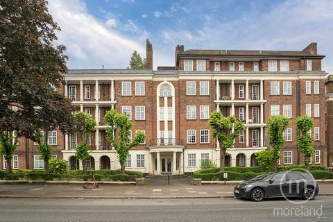 1 bedroom flat for sale, West Heath Court, London NW11