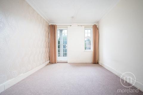 1 bedroom flat for sale, West Heath Court, London NW11