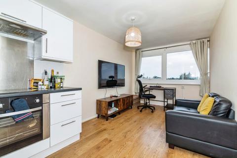 1 bedroom apartment for sale, Cambridge Road, London E11