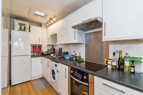 1 bedroom apartment for sale, Cambridge Road, London E11