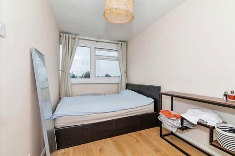 1 bedroom apartment for sale, Cambridge Road, London E11