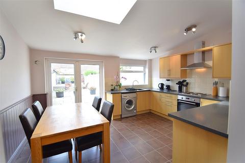 2 bedroom house for sale, Cook Street, Avonmouth, Bristol