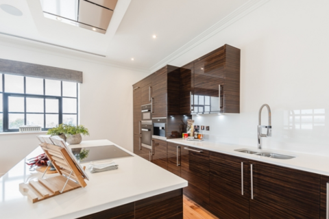 3 bedroom apartment to rent, London W6