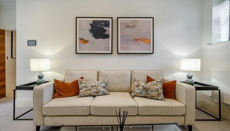 Apartment in London - View 3