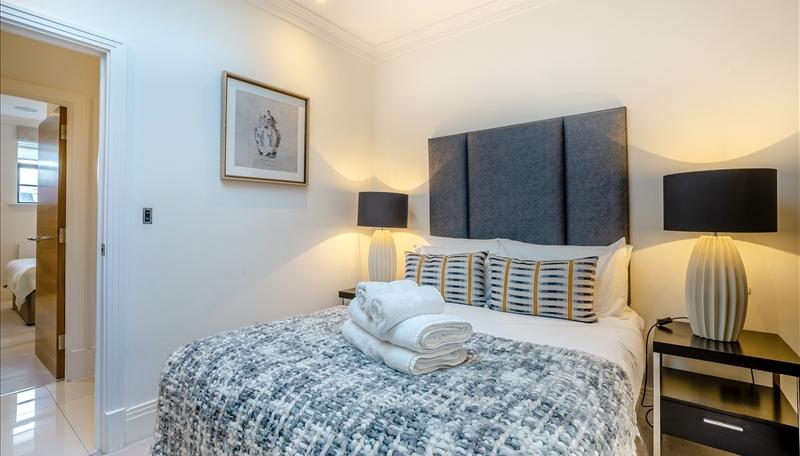 Apartment in London - More