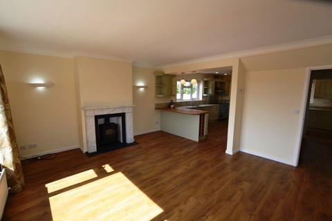 3 bedroom detached house to rent, Ickleford, Hertfordshire