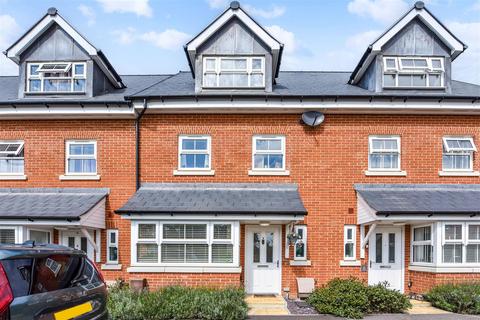 4 bedroom terraced house for sale, Lovedean, Hampshire