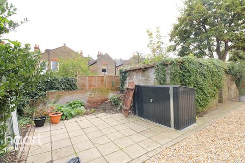 2 bedroom flat for sale, Rosendale Road, West Dulwich, London