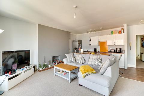 2 bedroom flat for sale, Kent Road, Southsea