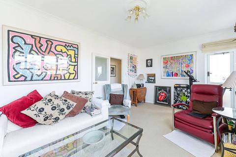 2 bedroom flat for sale, Churchill Gardens, Westminster, London, SW1V