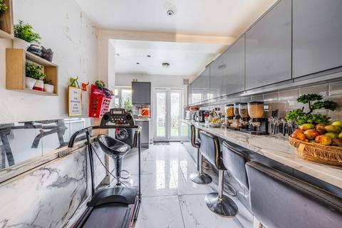 5 bedroom terraced house for sale, Farmer Road, Leyton, London, E10