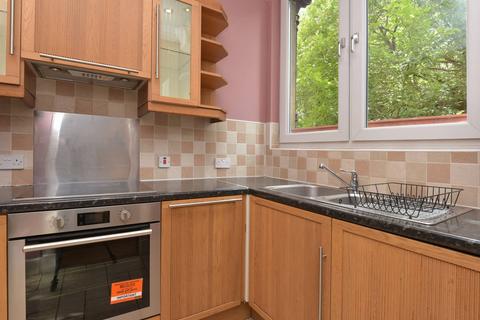 20/8 Lower Granton Road, Edinburgh, EH5 3RT