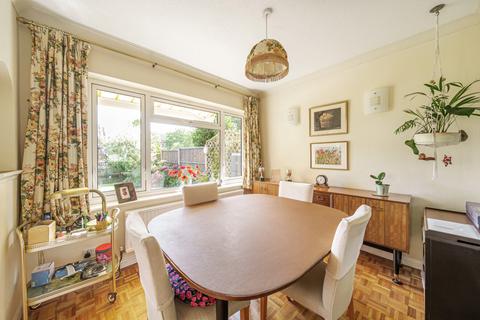 81 Broadacres, Guildford, GU3 3AY
