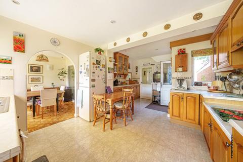 81 Broadacres, Guildford, GU3 3AY