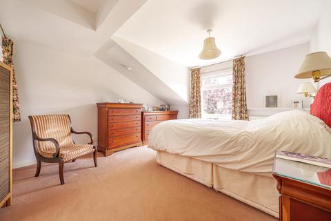 81 Broadacres, Guildford, GU3 3AY