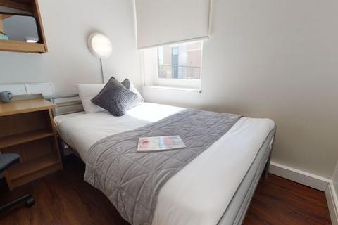 1 bedroom in a flat share to rent, Bronze En Suite at Tufnell House, Huddleston Road N7