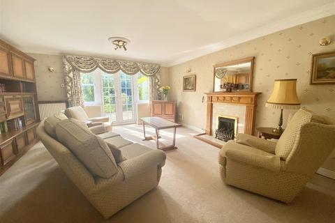 5 bedroom detached house for sale, 9 Cavendish Close, Bicton Heath, Shrewsbury, SY3 5PG