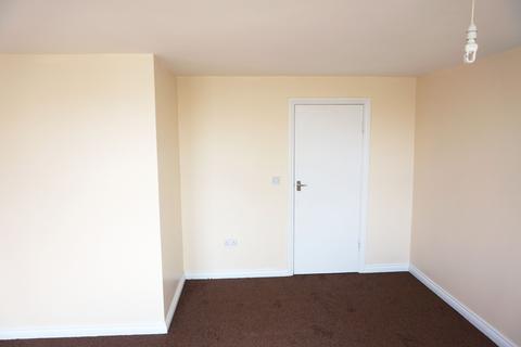 2 bedroom flat to rent, Dock Road, Tilbury RM18