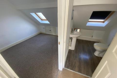 2 Coleshill Road, Sutton Coldfield, B75 7AA