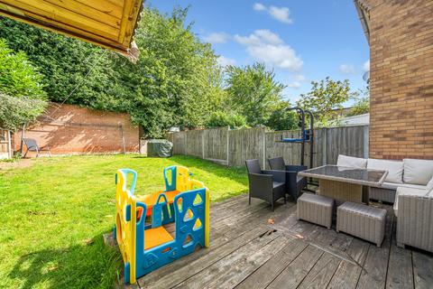 12 Althorp Close, Leicester, LE2 8PZ