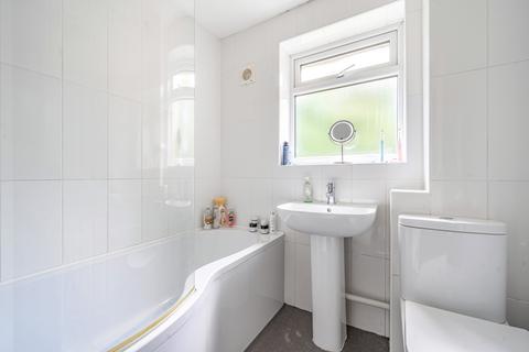 12 Althorp Close, Leicester, LE2 8PZ