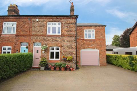 4 bedroom end of terrace house for sale, Sandfield Terrace, Sandfield Lane, Acton Bridge, CW8